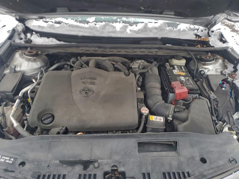 Фото 11 - TOYOTA CAMRY