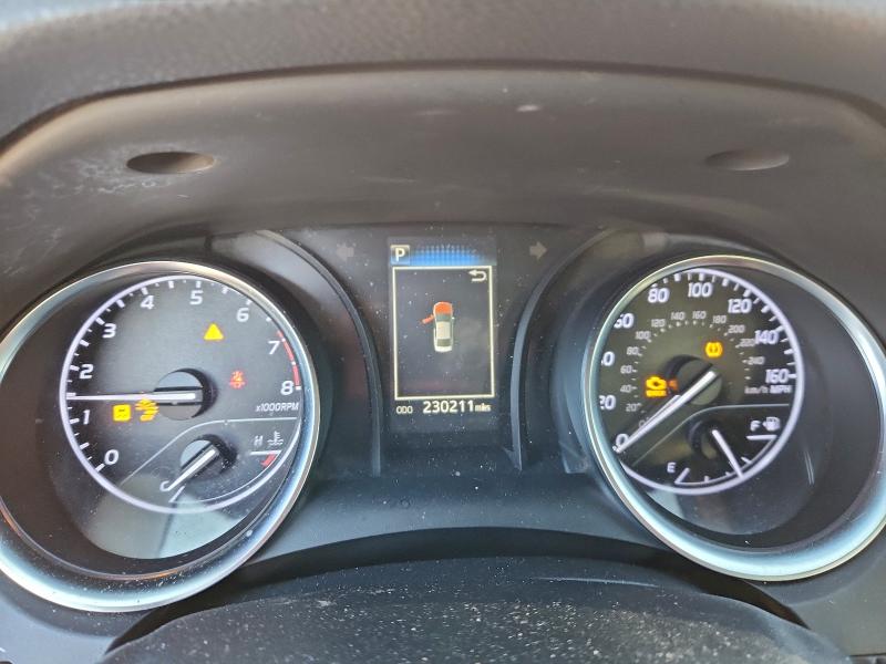 Фото 9 - TOYOTA CAMRY