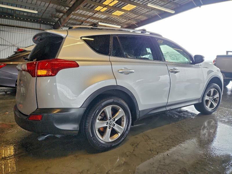 Фото 3 - TOYOTA RAV4