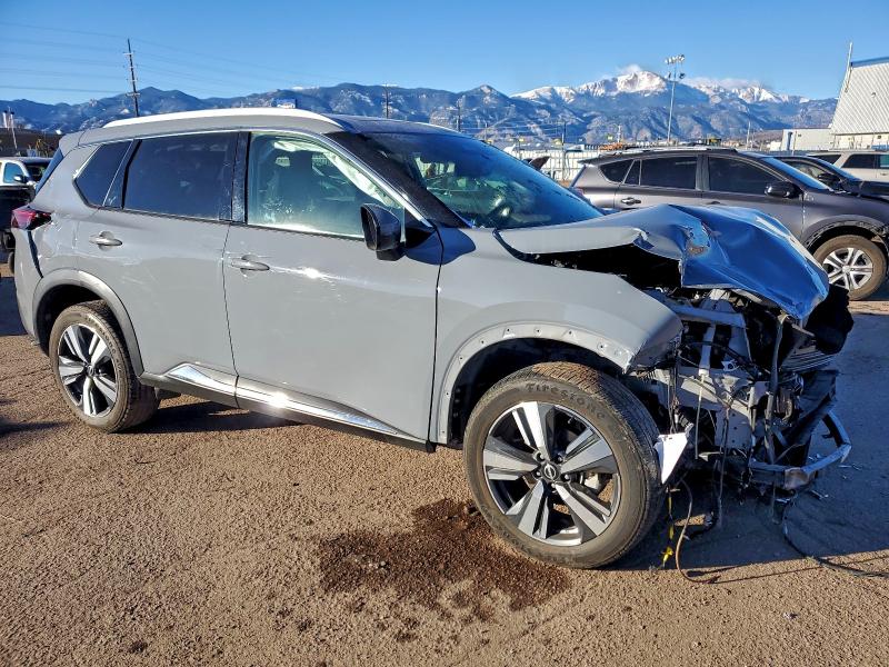 Фото 4 - NISSAN ROGUE