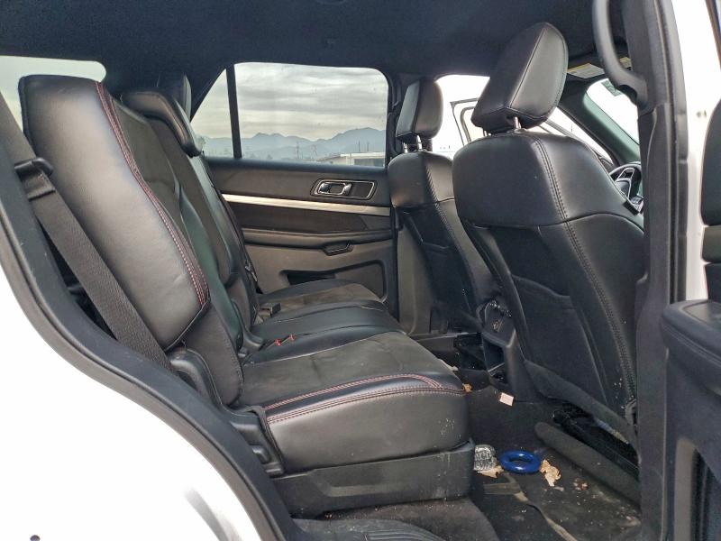 Фото 11 - FORD EXPLORER