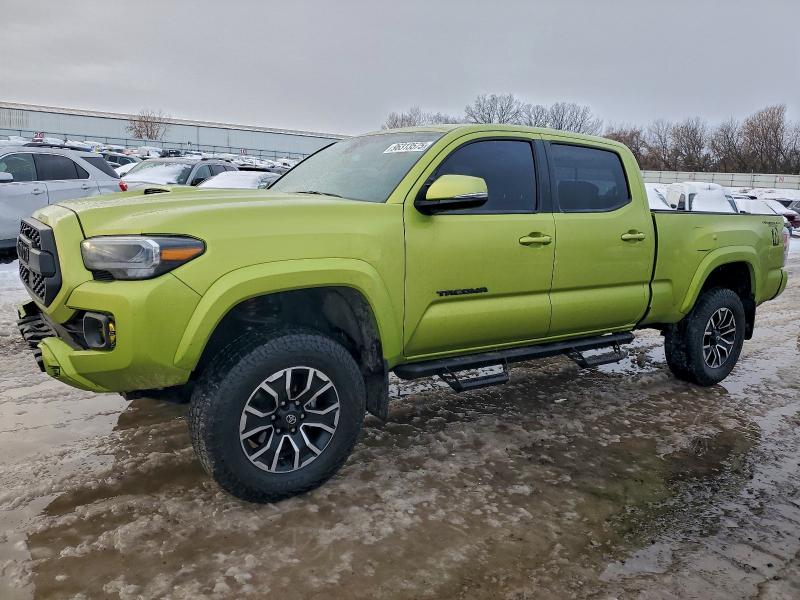 Фото 1 - TOYOTA TACOMA