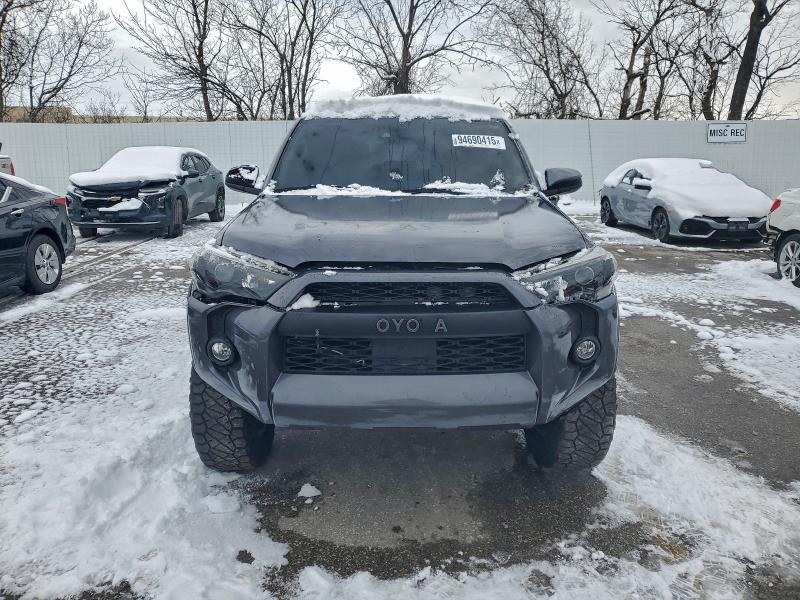 TOYOTA 4RUNNER SE 2023 VIN JTEMU5JR0P6167719
