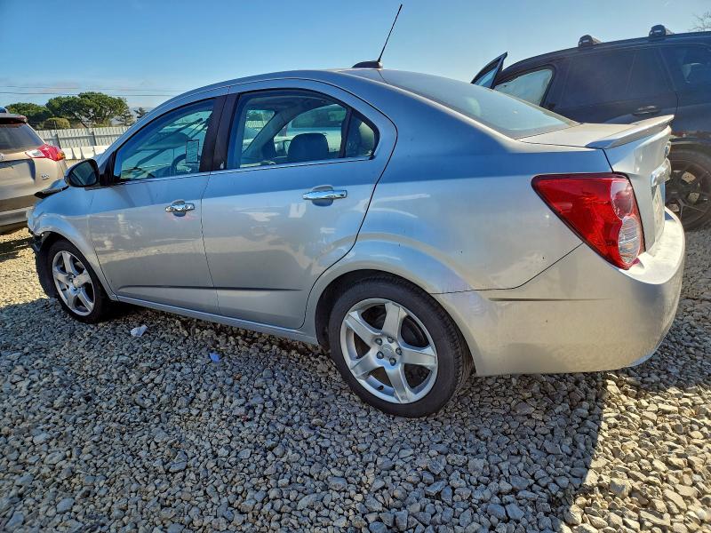 Фото 2 - CHEVROLET SONIC