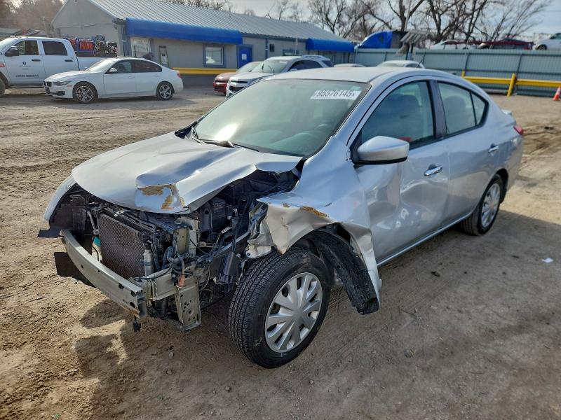 Фото 1 - NISSAN VERSA