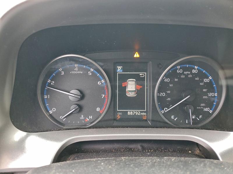 Фото 9 - TOYOTA RAV4