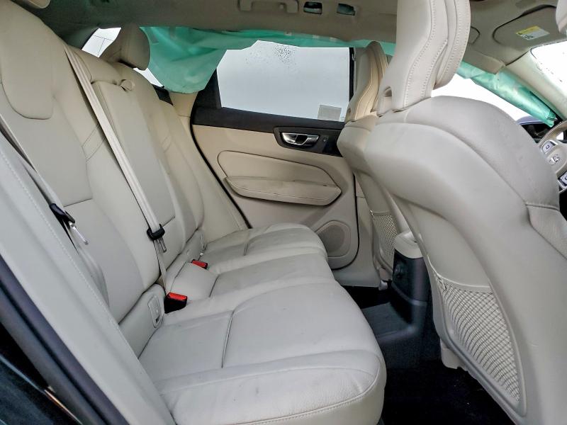 VOLVO XC60 PLUS 2024 VIN YV4H60DL3R1915452