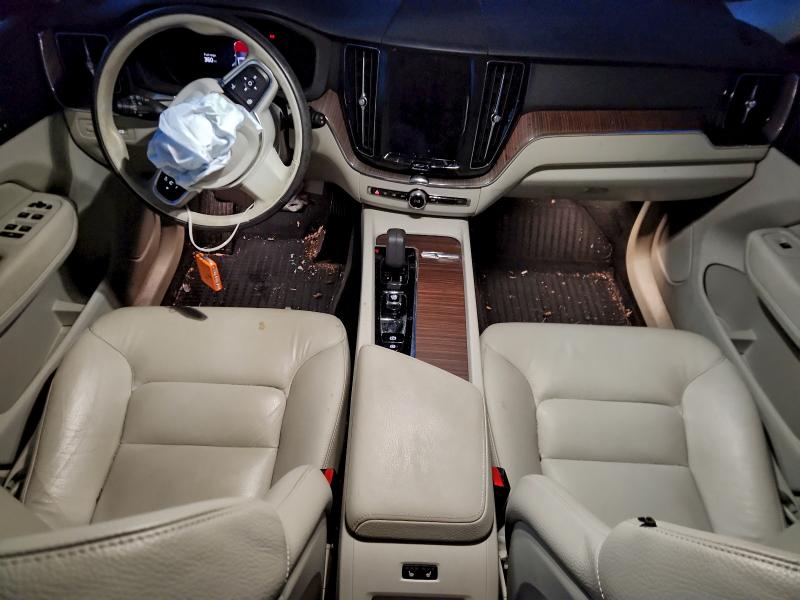 VOLVO XC60 B5 MO 2022 VIN YV4L12RK1N1039558