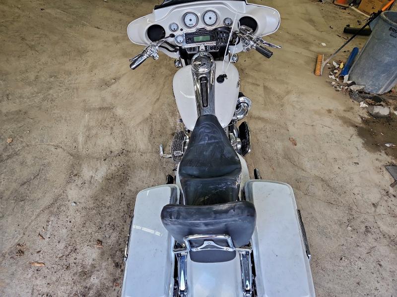 HARLEY-DAVIDSON FL 2009