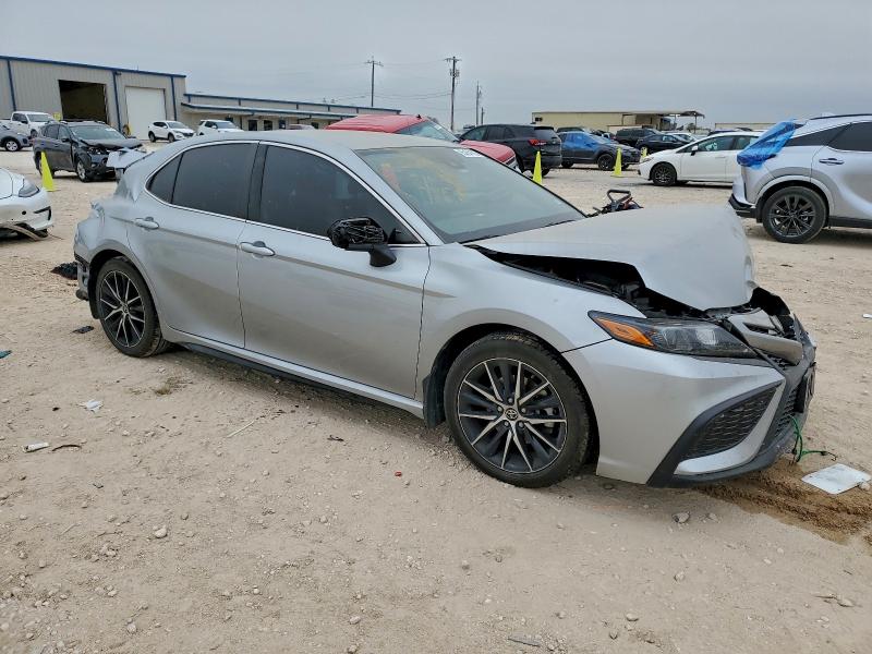 Фото 4 - TOYOTA CAMRY