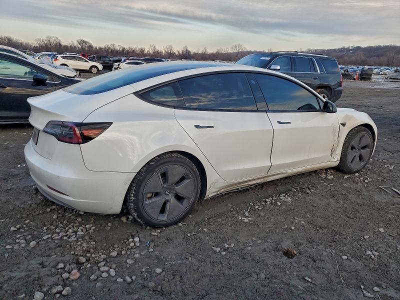 Фото 3 - TESLA MODEL 3