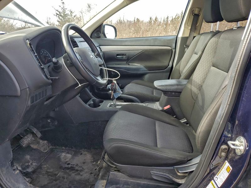 Фото 7 - MITSUBISHI OUTLANDER