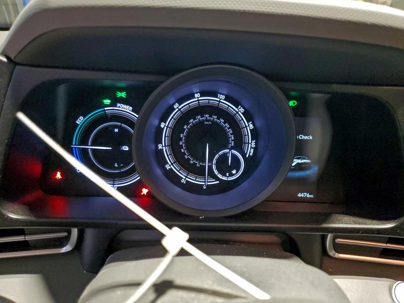 Фото 9 - HYUNDAI ELANTRA