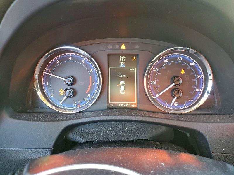 Фото 9 - TOYOTA COROLLA