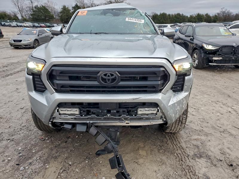 Фото 5 - TOYOTA TACOMA