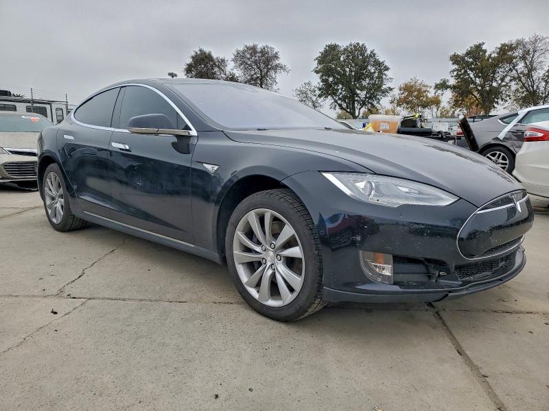Фото 4 - TESLA MODEL S