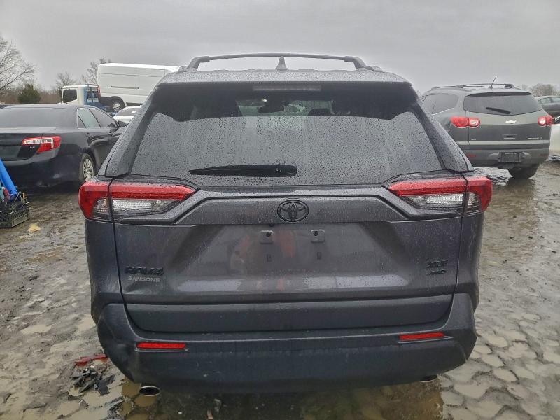 Фото 6 - TOYOTA RAV4