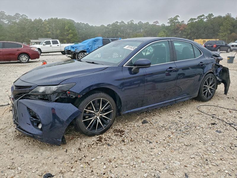 Фото 1 - TOYOTA CAMRY