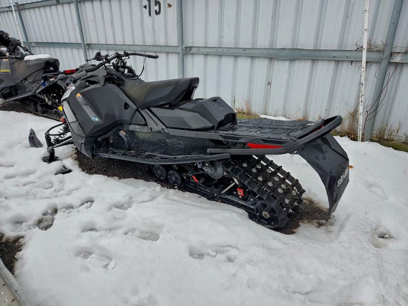 SKI-DOO SNOWMOBILE 2024