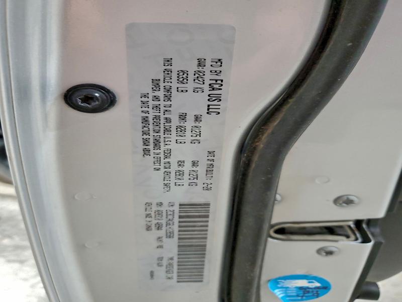 Фото 12 - CHRYSLER 300