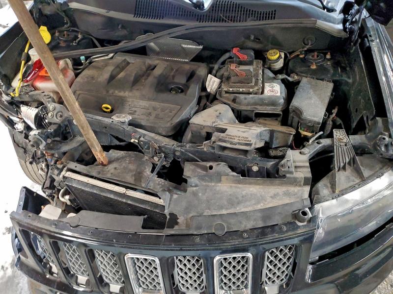 Фото 12 - JEEP COMPASS