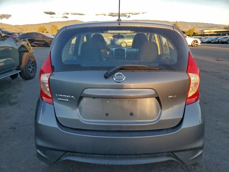 Фото 6 - NISSAN VERSA