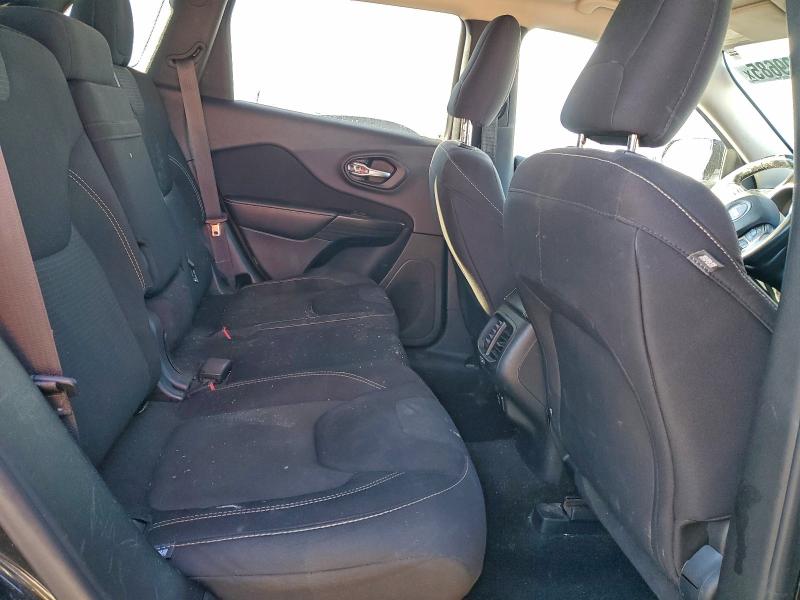 Фото 11 - JEEP GRAND CHER