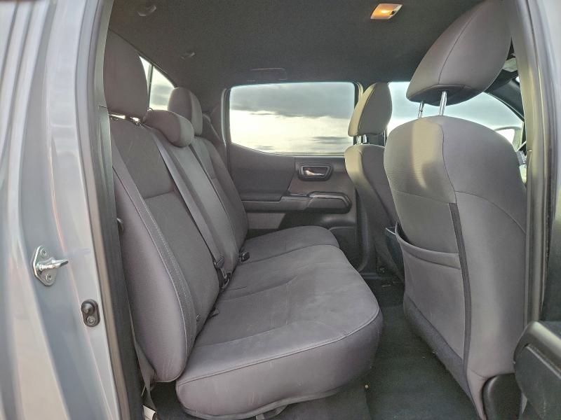 Фото 10 - TOYOTA TACOMA