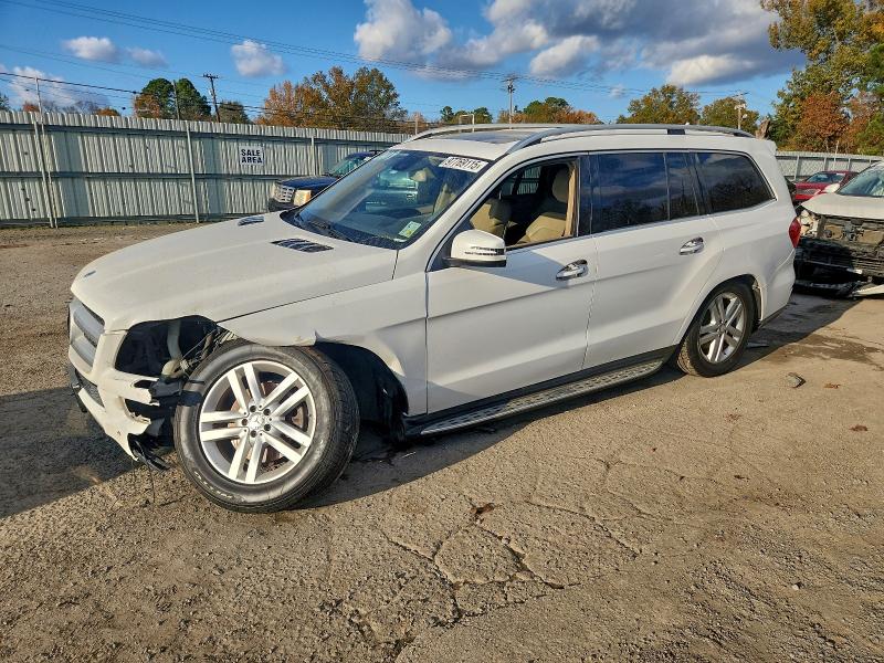 Фото 1 - MERCEDES-BENZ GL-CLASS