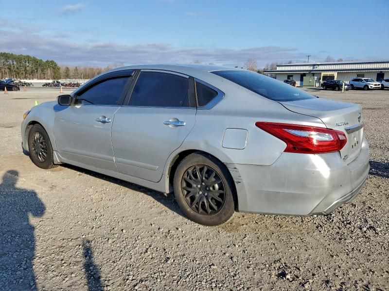 Фото 2 - NISSAN ALTIMA