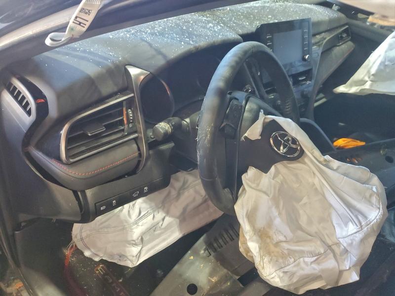 Фото 8 - TOYOTA CAMRY