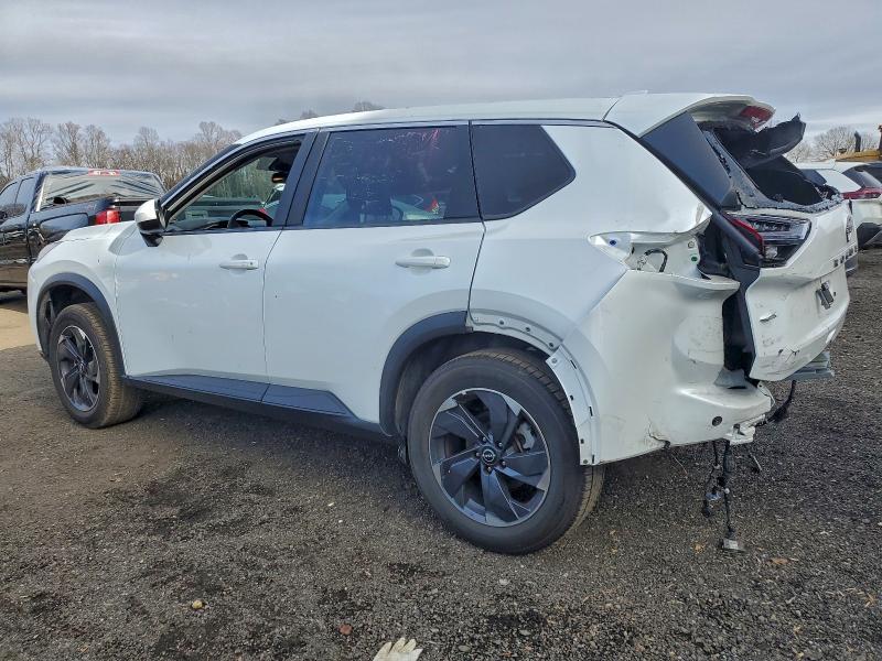 Фото 2 - NISSAN ROGUE