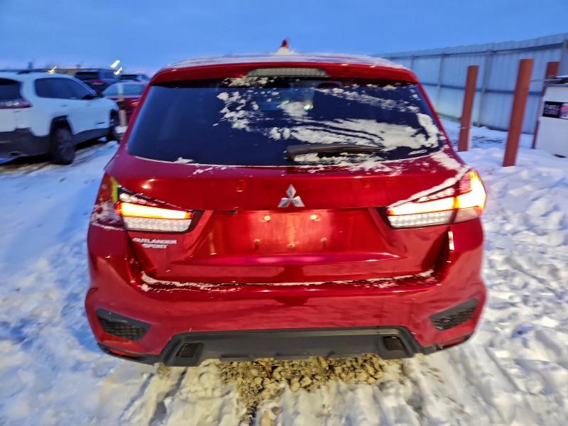 Фото 6 - MITSUBISHI OUTLANDER