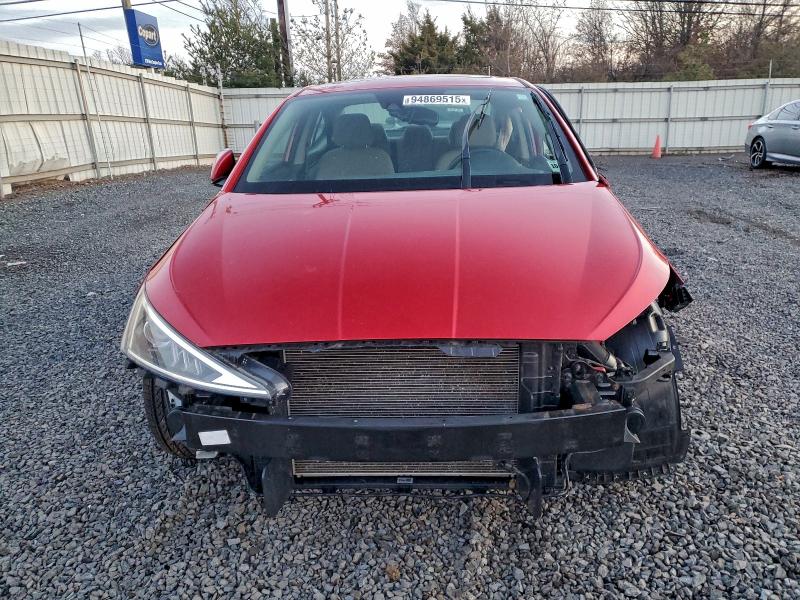 Фото 5 - HYUNDAI ELANTRA