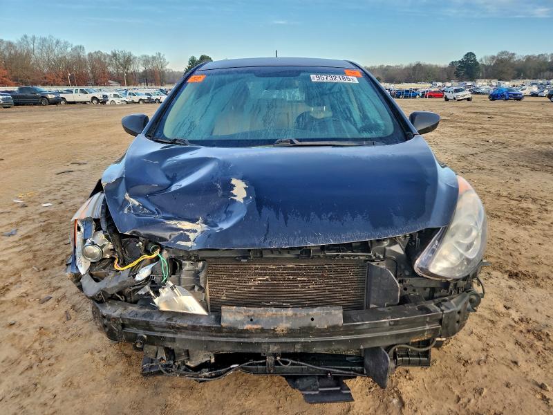 Фото 5 - HYUNDAI ELANTRA