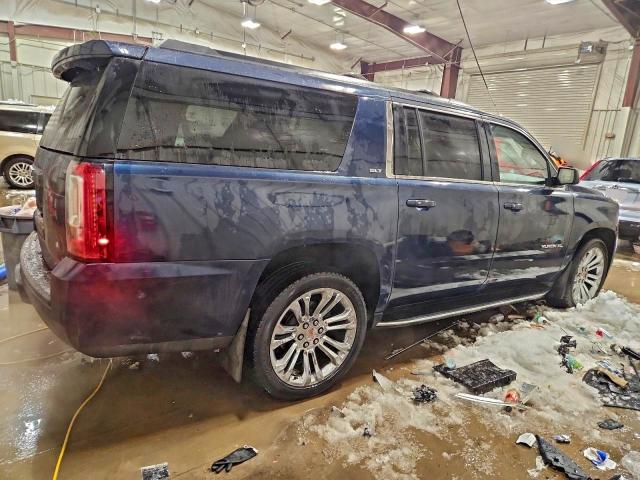 Фото 3 - GMC YUKON