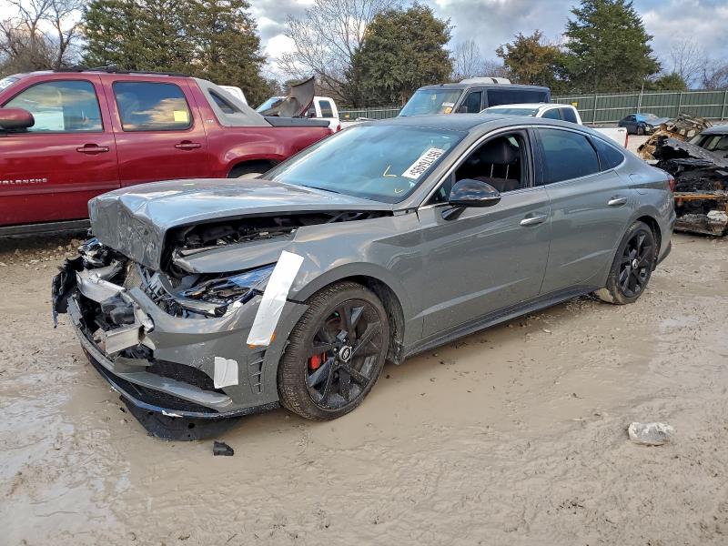 Фото 1 - HYUNDAI SONATA