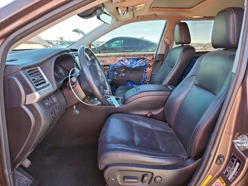 Фото 7 - TOYOTA HIGHLANDER