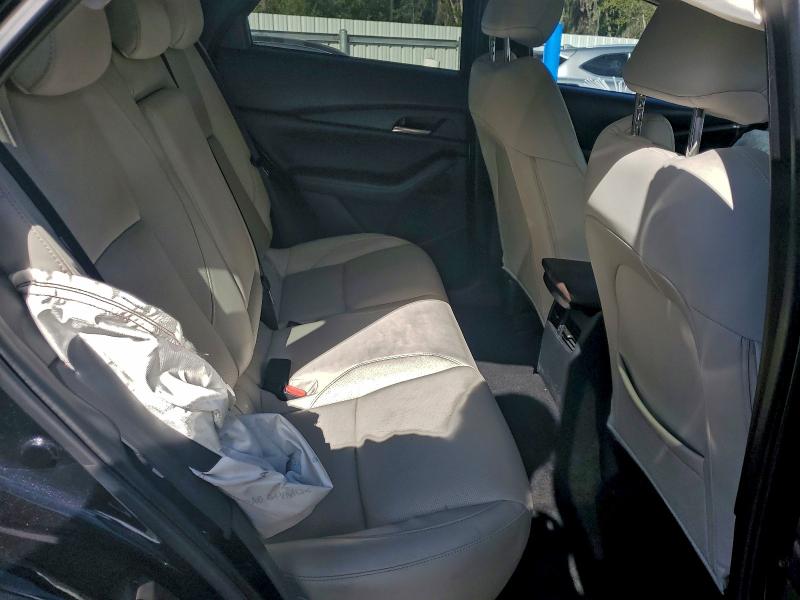 Фото 11 - MAZDA CX30