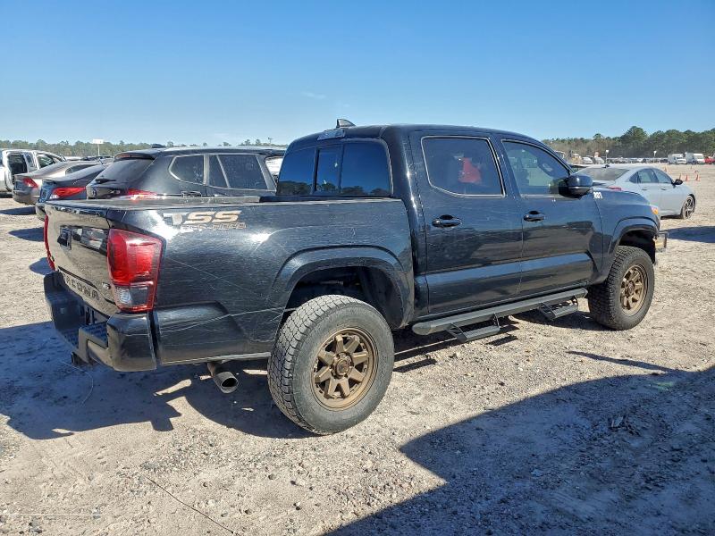 Фото 3 - TOYOTA TACOMA