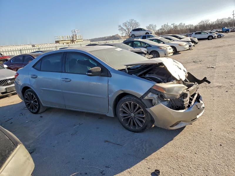 Фото 4 - TOYOTA COROLLA