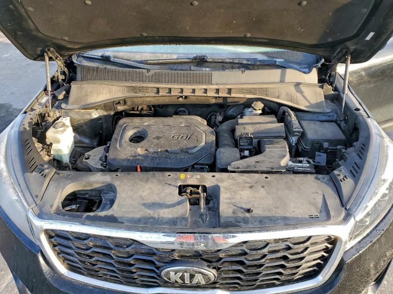 Фото 12 - KIA SORENTO