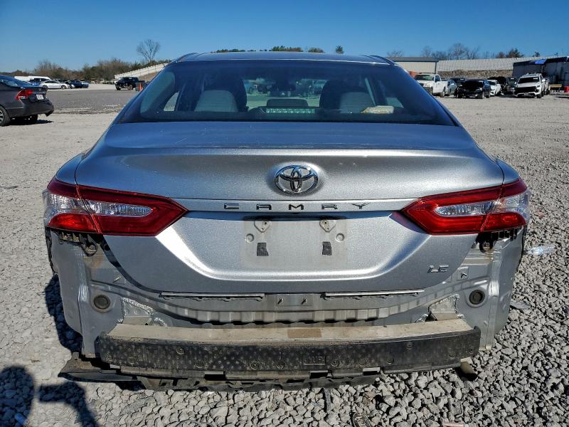 Фото 6 - TOYOTA CAMRY