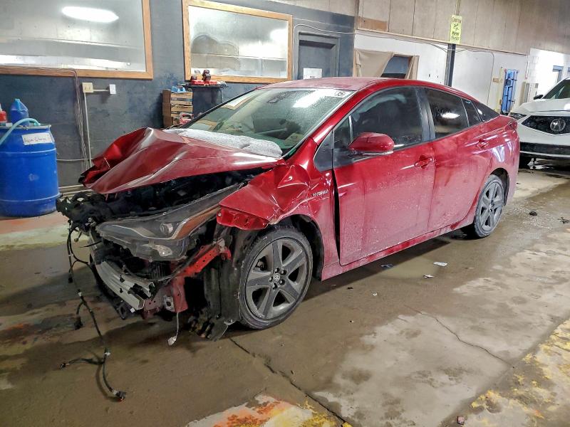 Фото 1 - TOYOTA PRIUS