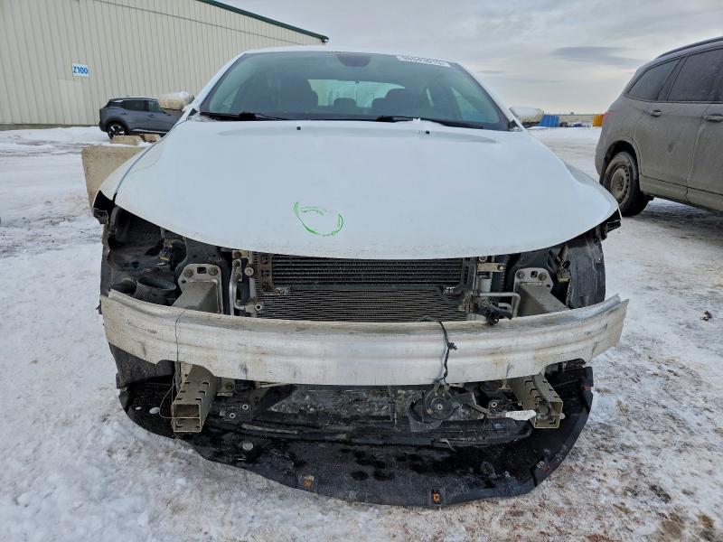 Фото 5 - CHRYSLER 200