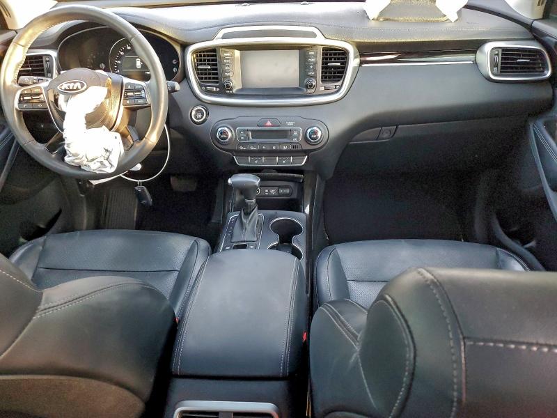 Фото 8 - KIA SORENTO