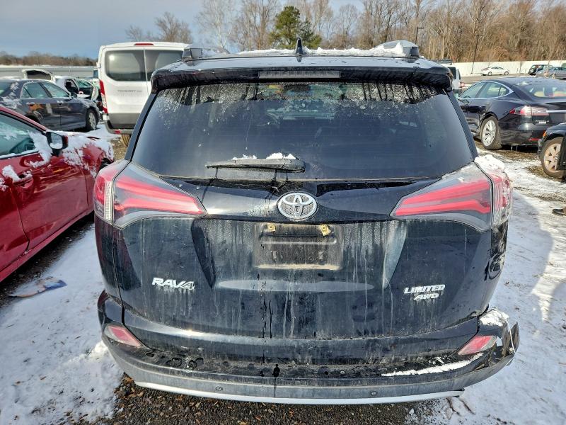 Фото 6 - TOYOTA RAV4