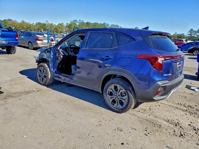 Фото 2 - KIA SELTOS