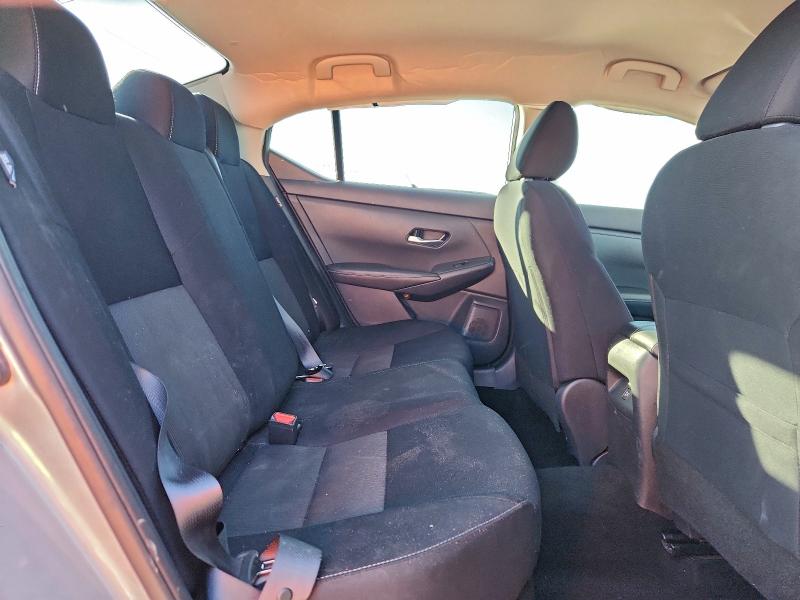 Фото 10 - NISSAN SENTRA