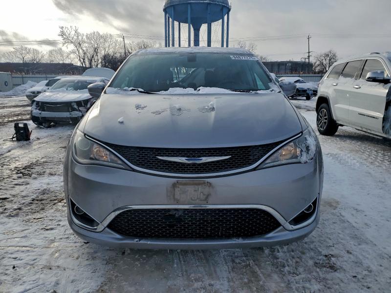 Фото 5 - CHRYSLER PACIFICA